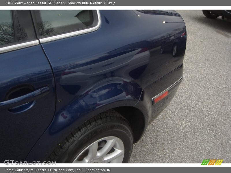 Shadow Blue Metallic / Grey 2004 Volkswagen Passat GLS Sedan