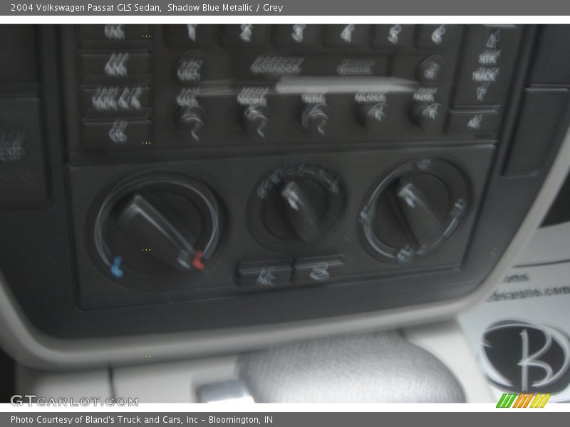 Shadow Blue Metallic / Grey 2004 Volkswagen Passat GLS Sedan