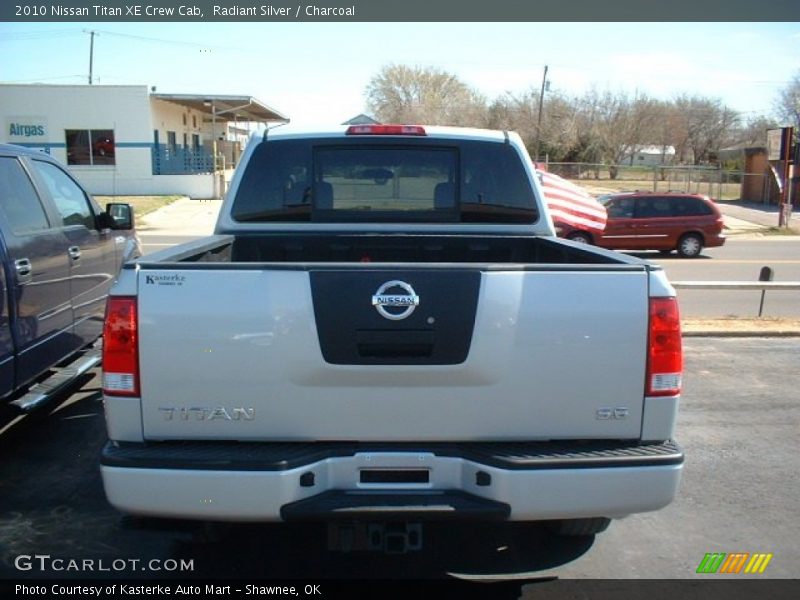 Radiant Silver / Charcoal 2010 Nissan Titan XE Crew Cab