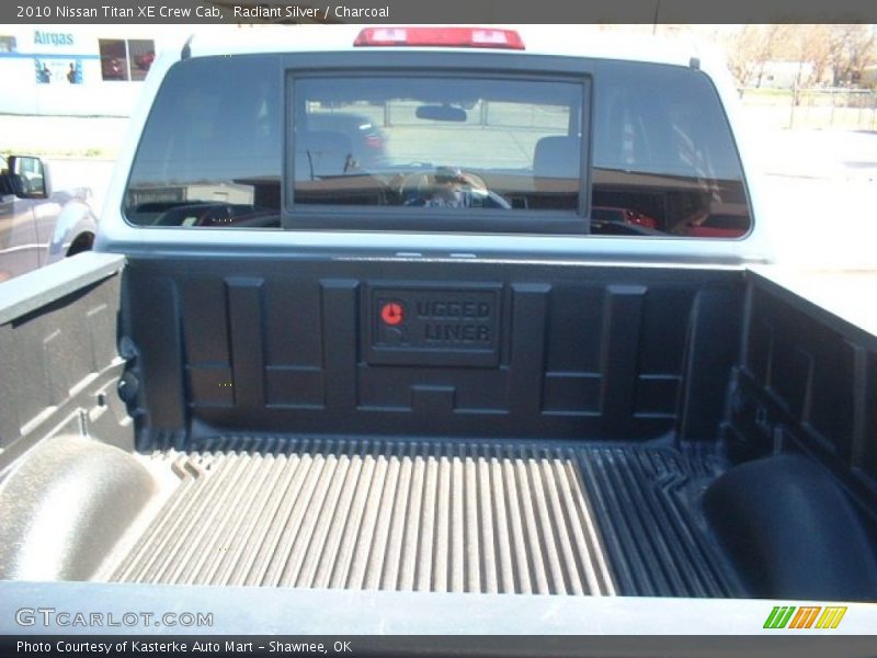 Radiant Silver / Charcoal 2010 Nissan Titan XE Crew Cab