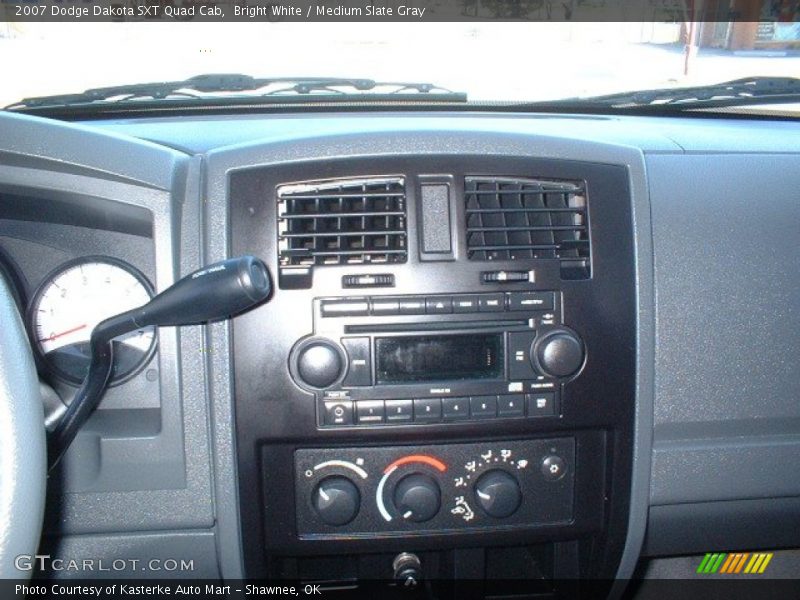 Bright White / Medium Slate Gray 2007 Dodge Dakota SXT Quad Cab