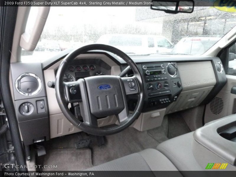  2009 F350 Super Duty XLT SuperCab 4x4 Medium Stone Interior