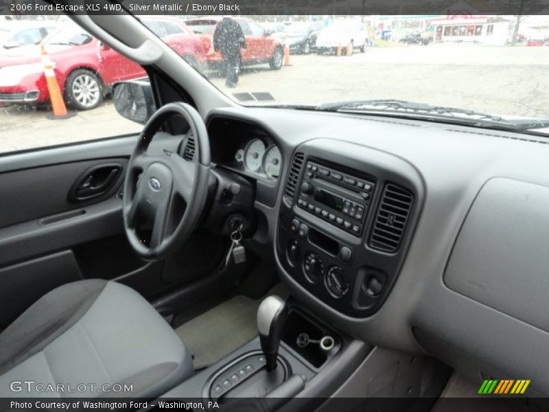 Silver Metallic / Ebony Black 2006 Ford Escape XLS 4WD