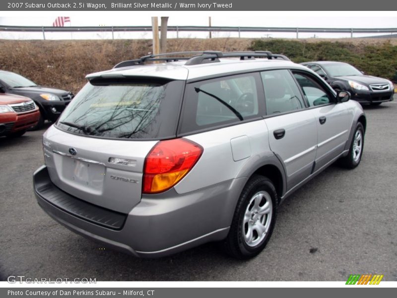 Brilliant Silver Metallic / Warm Ivory Tweed 2007 Subaru Outback 2.5i Wagon