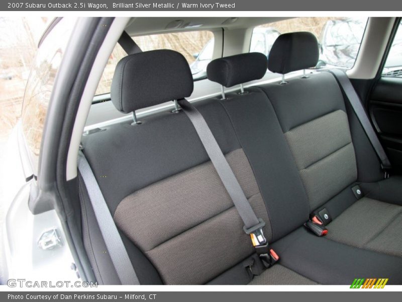Brilliant Silver Metallic / Warm Ivory Tweed 2007 Subaru Outback 2.5i Wagon