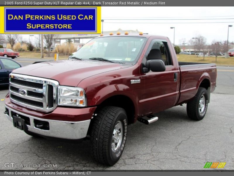 Dark Toreador Red Metallic / Medium Flint 2005 Ford F250 Super Duty XLT Regular Cab 4x4