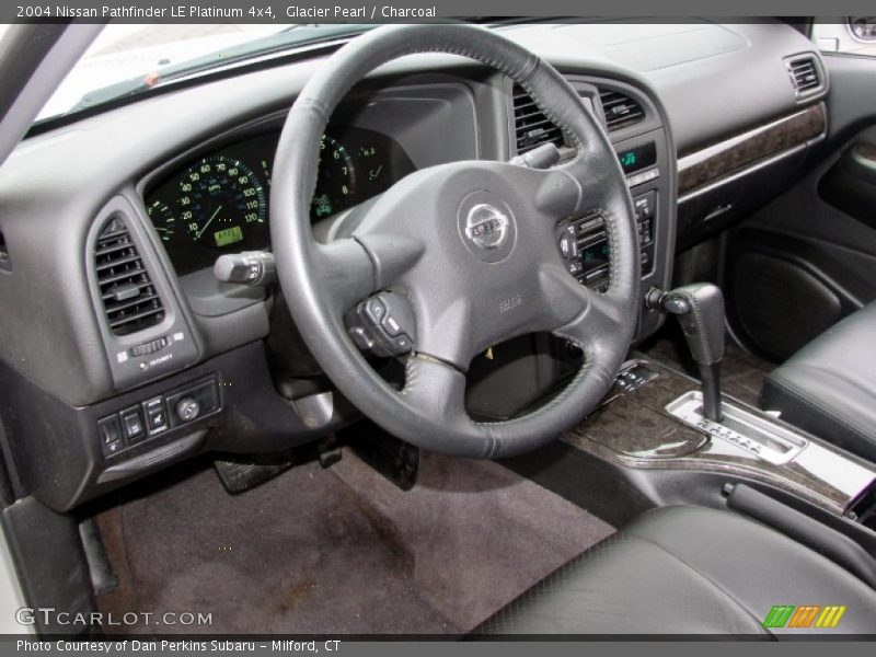 Glacier Pearl / Charcoal 2004 Nissan Pathfinder LE Platinum 4x4