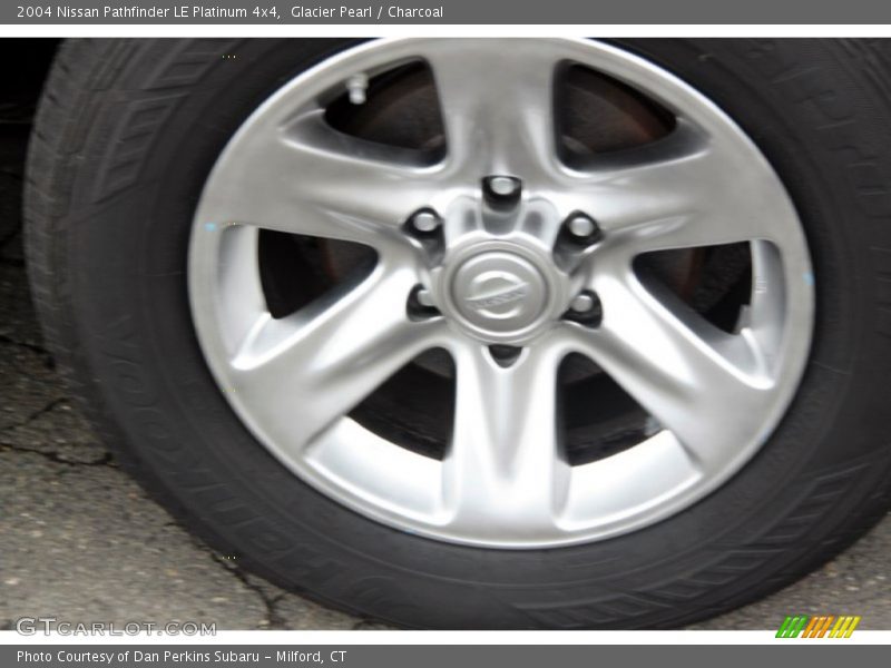 Glacier Pearl / Charcoal 2004 Nissan Pathfinder LE Platinum 4x4