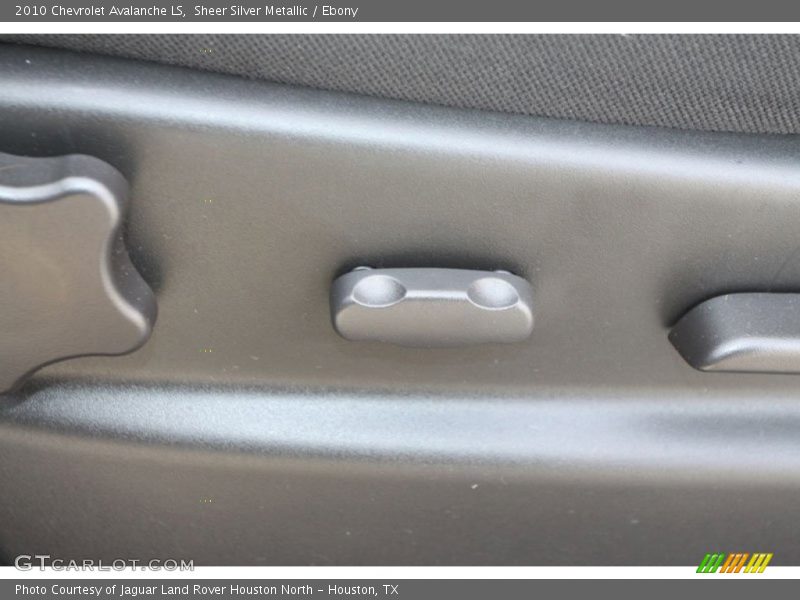 Sheer Silver Metallic / Ebony 2010 Chevrolet Avalanche LS