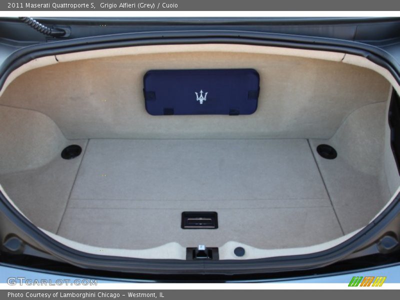  2011 Quattroporte S Trunk