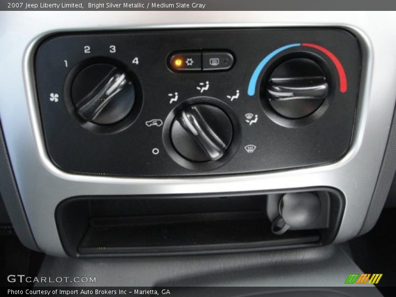 Bright Silver Metallic / Medium Slate Gray 2007 Jeep Liberty Limited