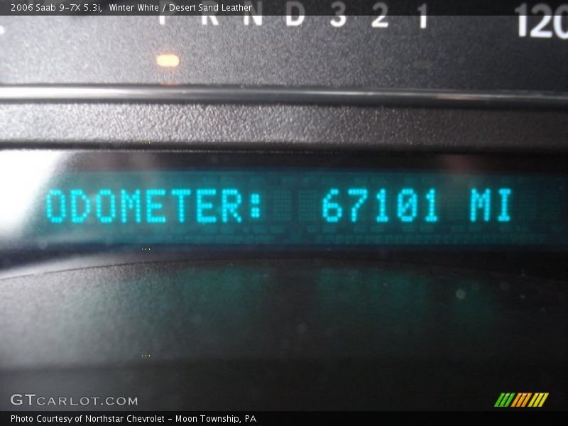 Winter White / Desert Sand Leather 2006 Saab 9-7X 5.3i