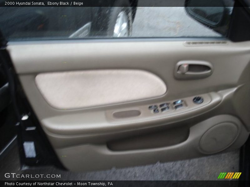 Ebony Black / Beige 2000 Hyundai Sonata