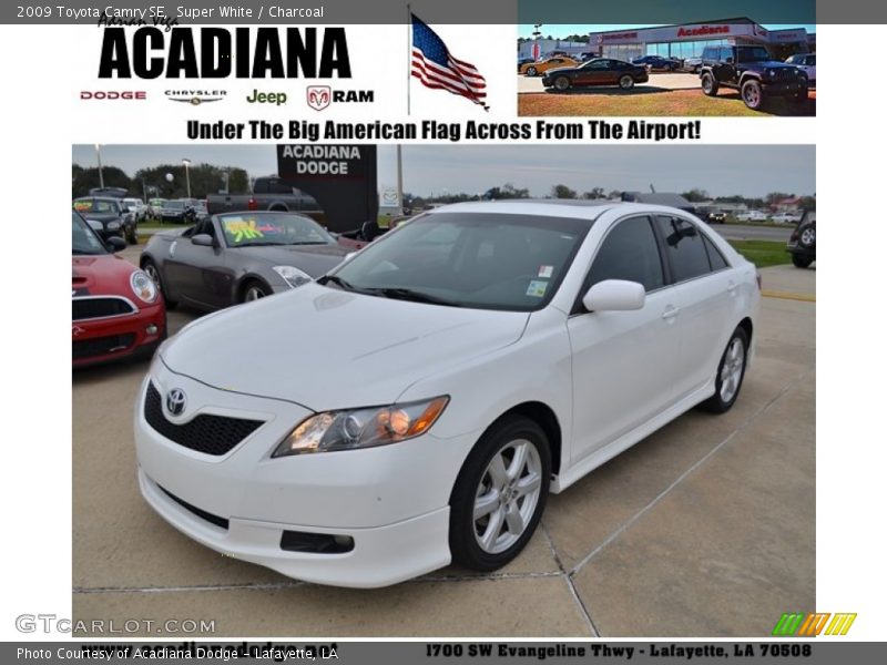 Super White / Charcoal 2009 Toyota Camry SE