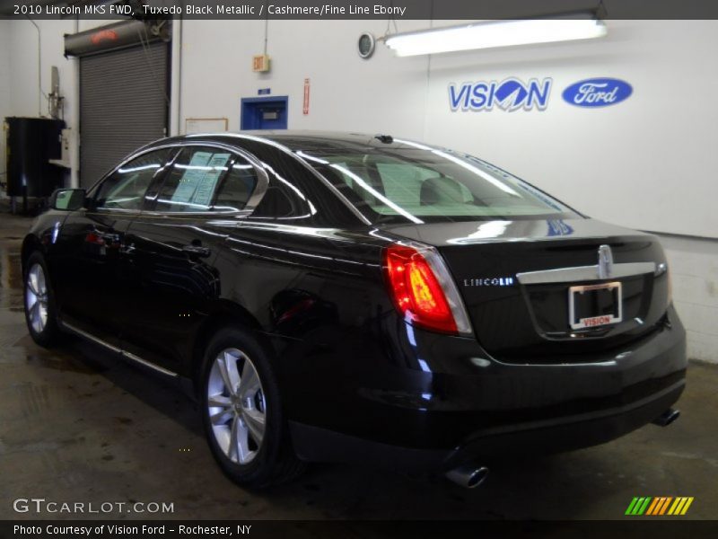 Tuxedo Black Metallic / Cashmere/Fine Line Ebony 2010 Lincoln MKS FWD