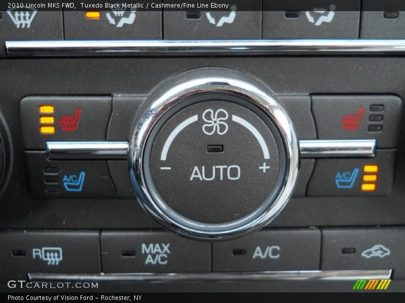 Tuxedo Black Metallic / Cashmere/Fine Line Ebony 2010 Lincoln MKS FWD