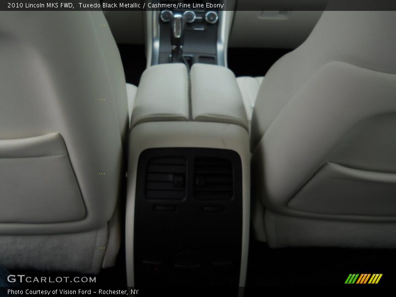 Tuxedo Black Metallic / Cashmere/Fine Line Ebony 2010 Lincoln MKS FWD