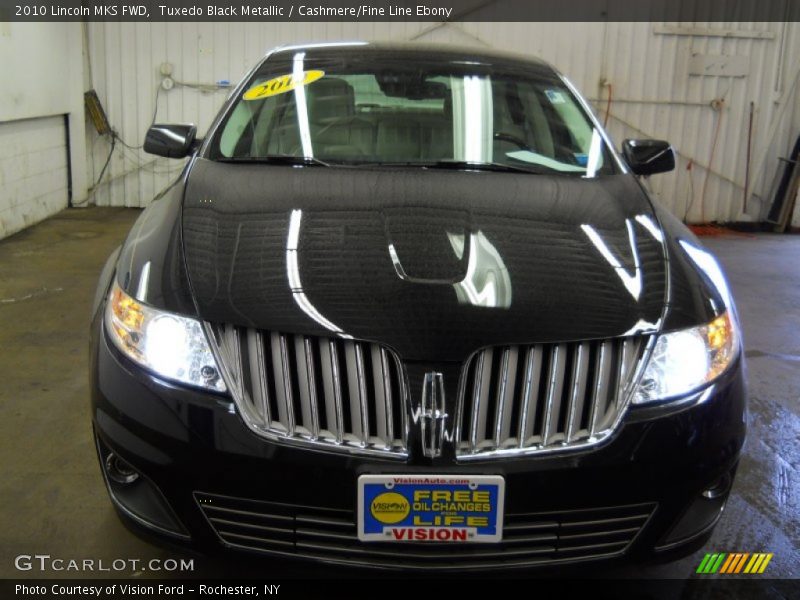 Tuxedo Black Metallic / Cashmere/Fine Line Ebony 2010 Lincoln MKS FWD