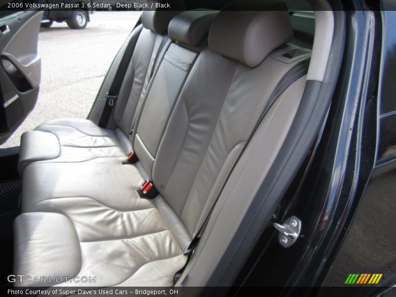 Deep Black / Black 2006 Volkswagen Passat 3.6 Sedan
