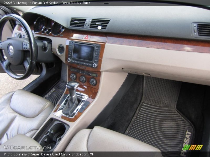 Deep Black / Black 2006 Volkswagen Passat 3.6 Sedan