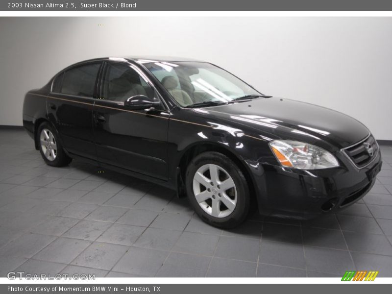 Super Black / Blond 2003 Nissan Altima 2.5