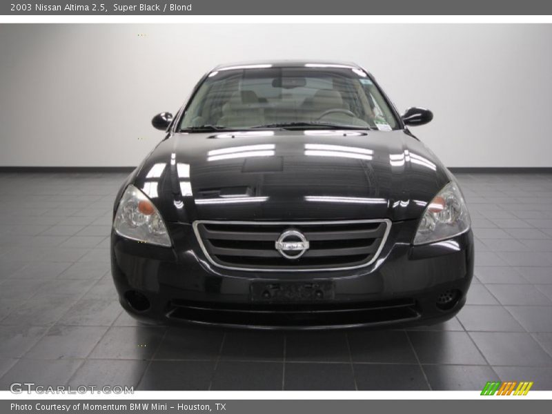 Super Black / Blond 2003 Nissan Altima 2.5