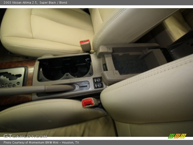 Super Black / Blond 2003 Nissan Altima 2.5