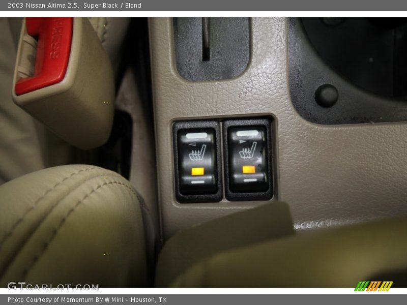 Super Black / Blond 2003 Nissan Altima 2.5