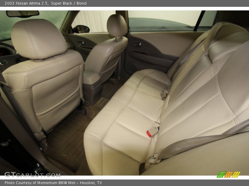 Super Black / Blond 2003 Nissan Altima 2.5