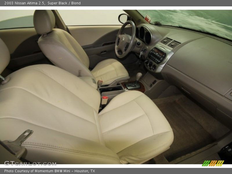 Super Black / Blond 2003 Nissan Altima 2.5