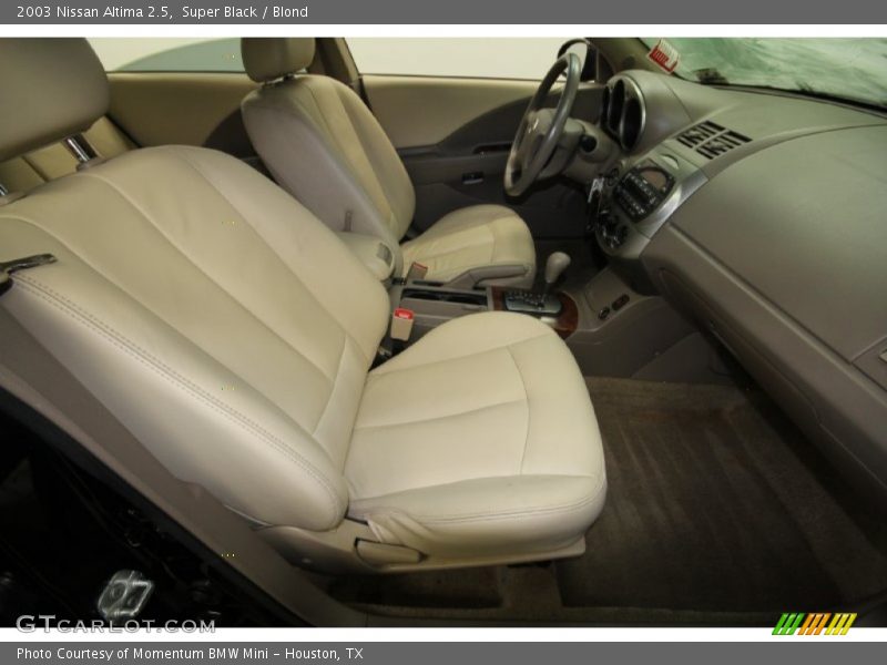 Super Black / Blond 2003 Nissan Altima 2.5