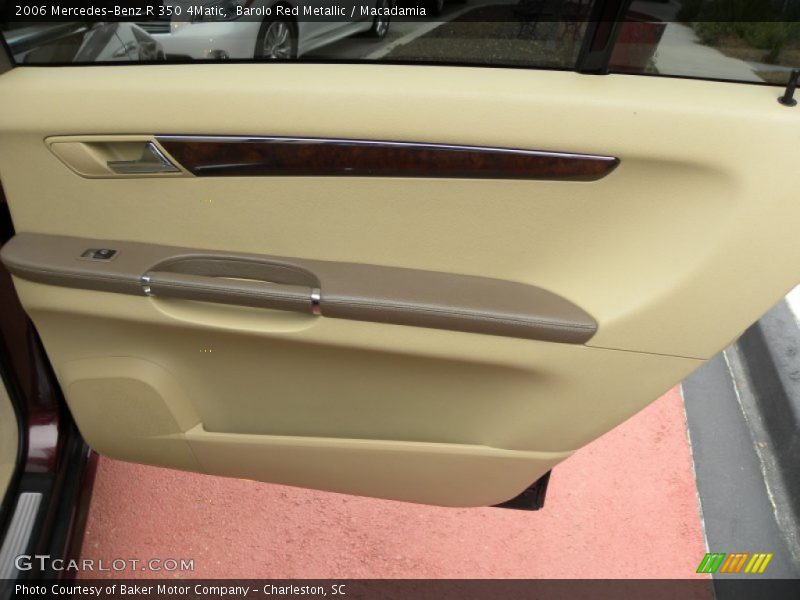 Barolo Red Metallic / Macadamia 2006 Mercedes-Benz R 350 4Matic