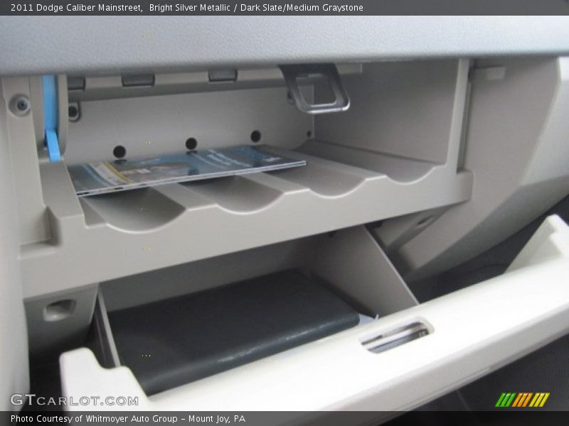Bright Silver Metallic / Dark Slate/Medium Graystone 2011 Dodge Caliber Mainstreet
