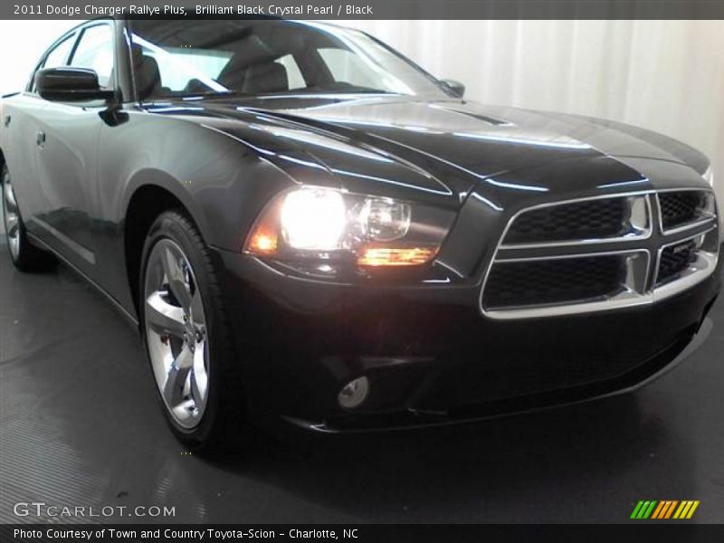 Brilliant Black Crystal Pearl / Black 2011 Dodge Charger Rallye Plus