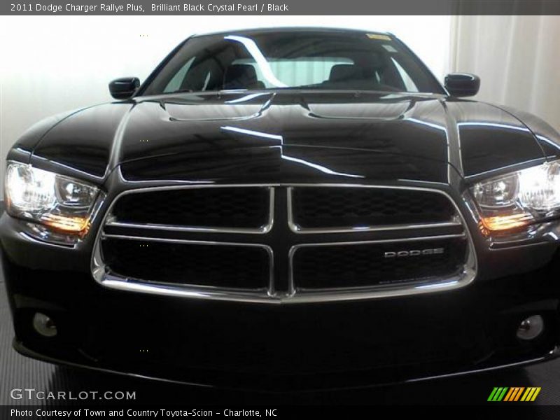 Brilliant Black Crystal Pearl / Black 2011 Dodge Charger Rallye Plus