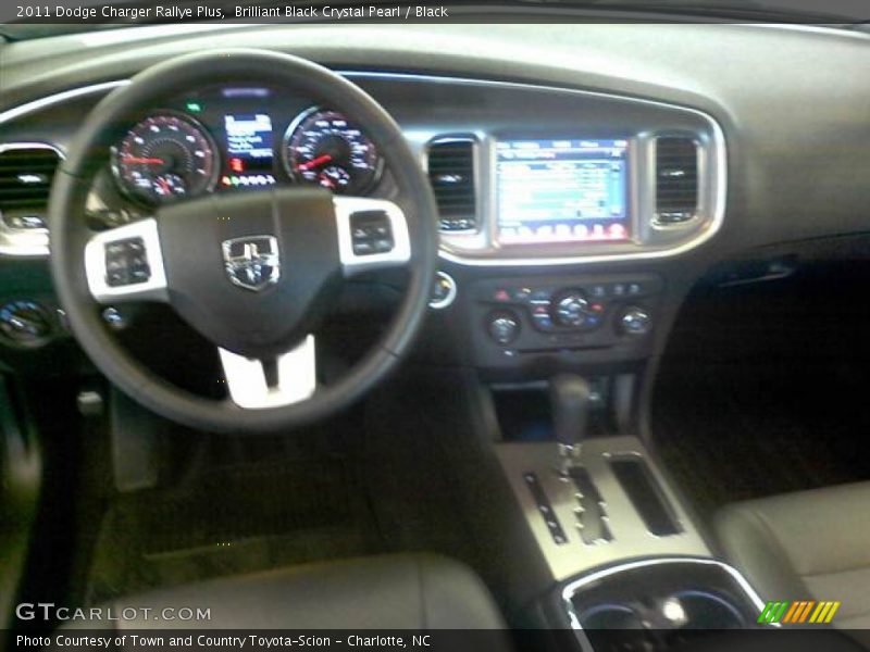Brilliant Black Crystal Pearl / Black 2011 Dodge Charger Rallye Plus