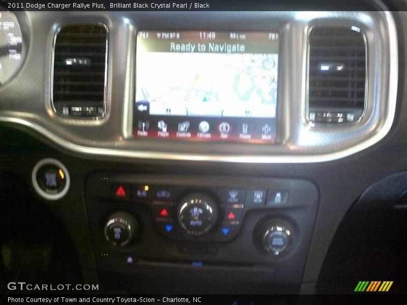 Brilliant Black Crystal Pearl / Black 2011 Dodge Charger Rallye Plus