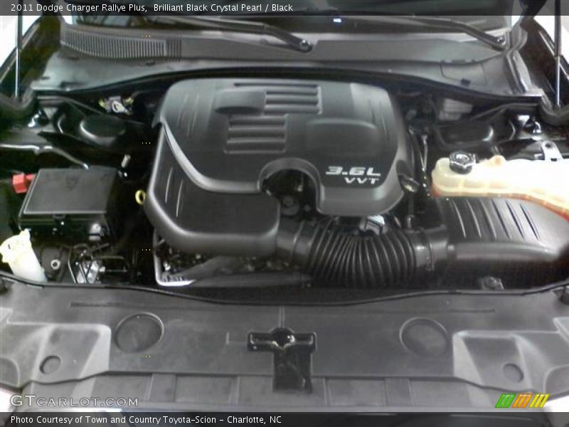 Brilliant Black Crystal Pearl / Black 2011 Dodge Charger Rallye Plus
