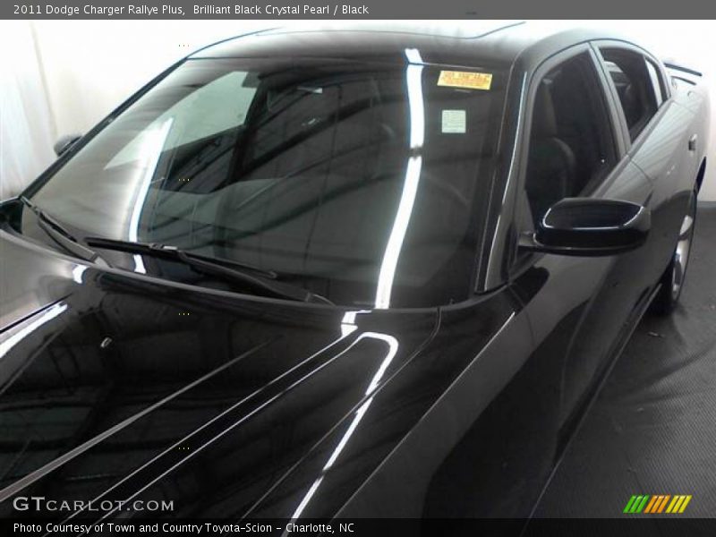 Brilliant Black Crystal Pearl / Black 2011 Dodge Charger Rallye Plus
