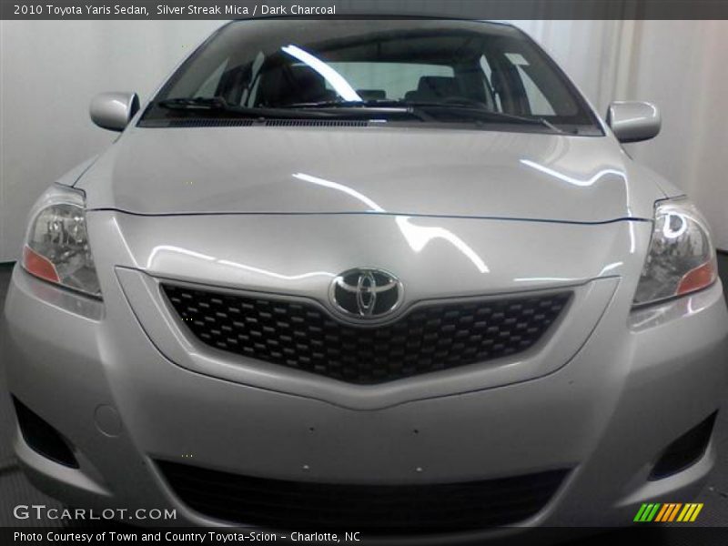Silver Streak Mica / Dark Charcoal 2010 Toyota Yaris Sedan