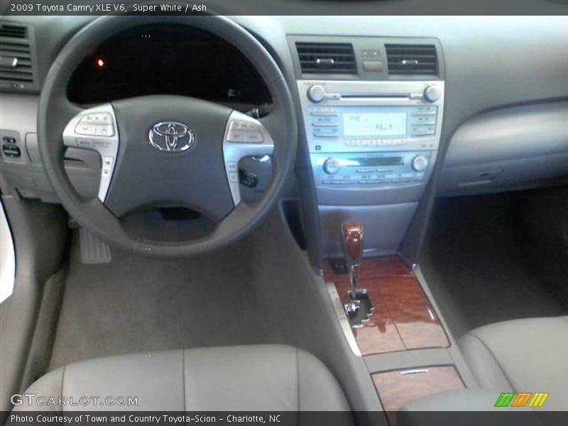 Super White / Ash 2009 Toyota Camry XLE V6