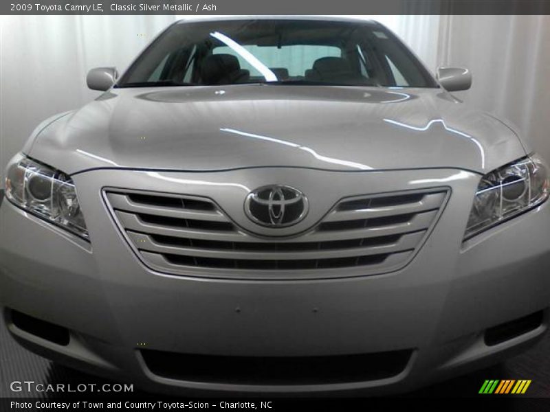 Classic Silver Metallic / Ash 2009 Toyota Camry LE