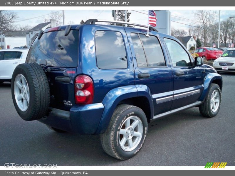 Midnight Blue Pearl / Medium Slate Gray 2005 Jeep Liberty Limited 4x4