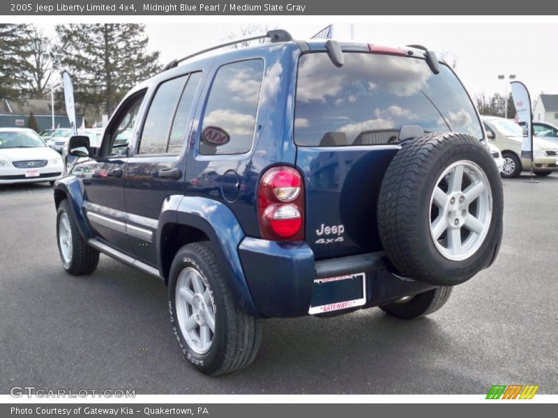 Midnight Blue Pearl / Medium Slate Gray 2005 Jeep Liberty Limited 4x4