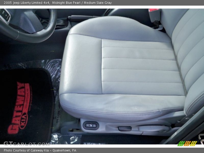 Midnight Blue Pearl / Medium Slate Gray 2005 Jeep Liberty Limited 4x4