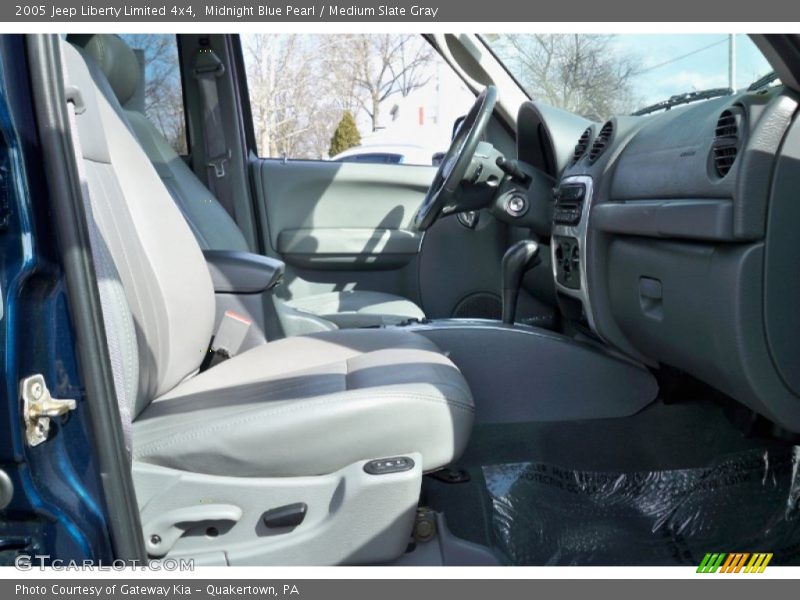 Midnight Blue Pearl / Medium Slate Gray 2005 Jeep Liberty Limited 4x4