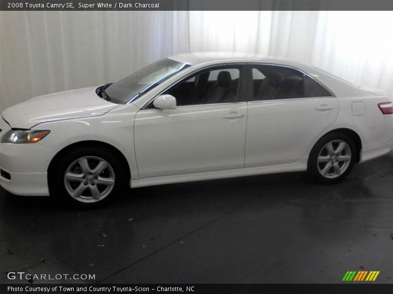 Super White / Dark Charcoal 2008 Toyota Camry SE
