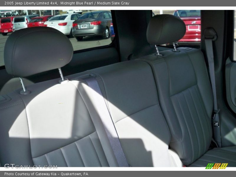 Midnight Blue Pearl / Medium Slate Gray 2005 Jeep Liberty Limited 4x4