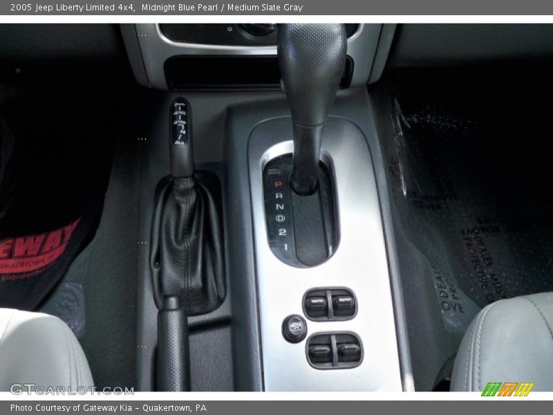 Midnight Blue Pearl / Medium Slate Gray 2005 Jeep Liberty Limited 4x4