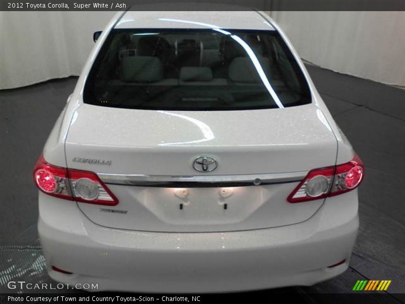 Super White / Ash 2012 Toyota Corolla